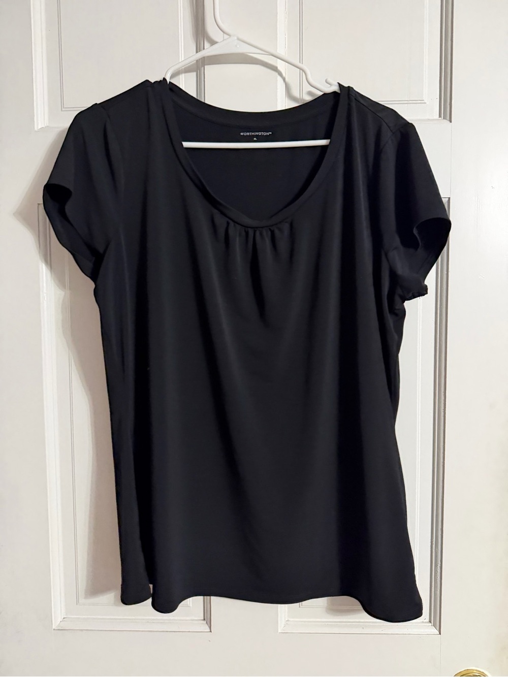 Worthington Black Short Sleeve Scoop Neck Blouse